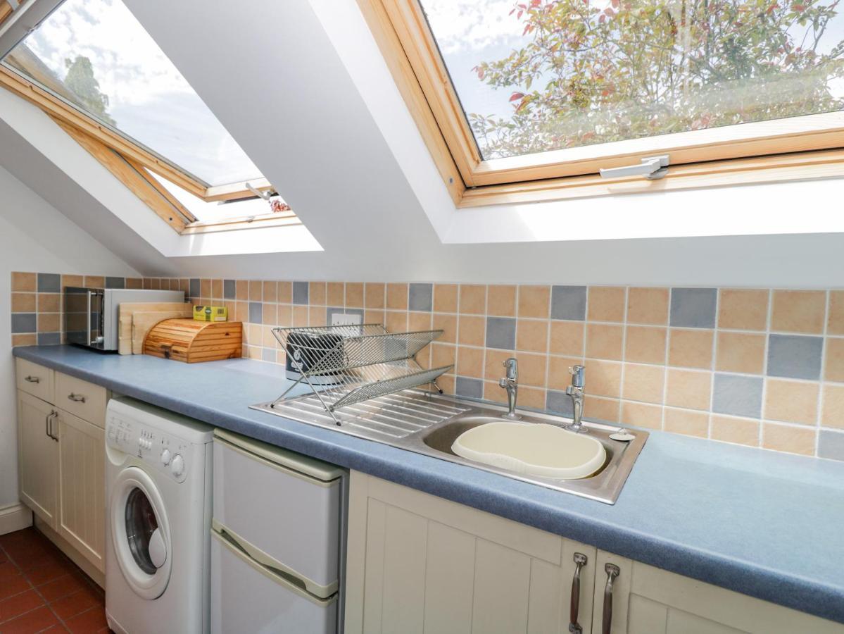 Parkfield Cottage Sturminster Marshall Exterior photo