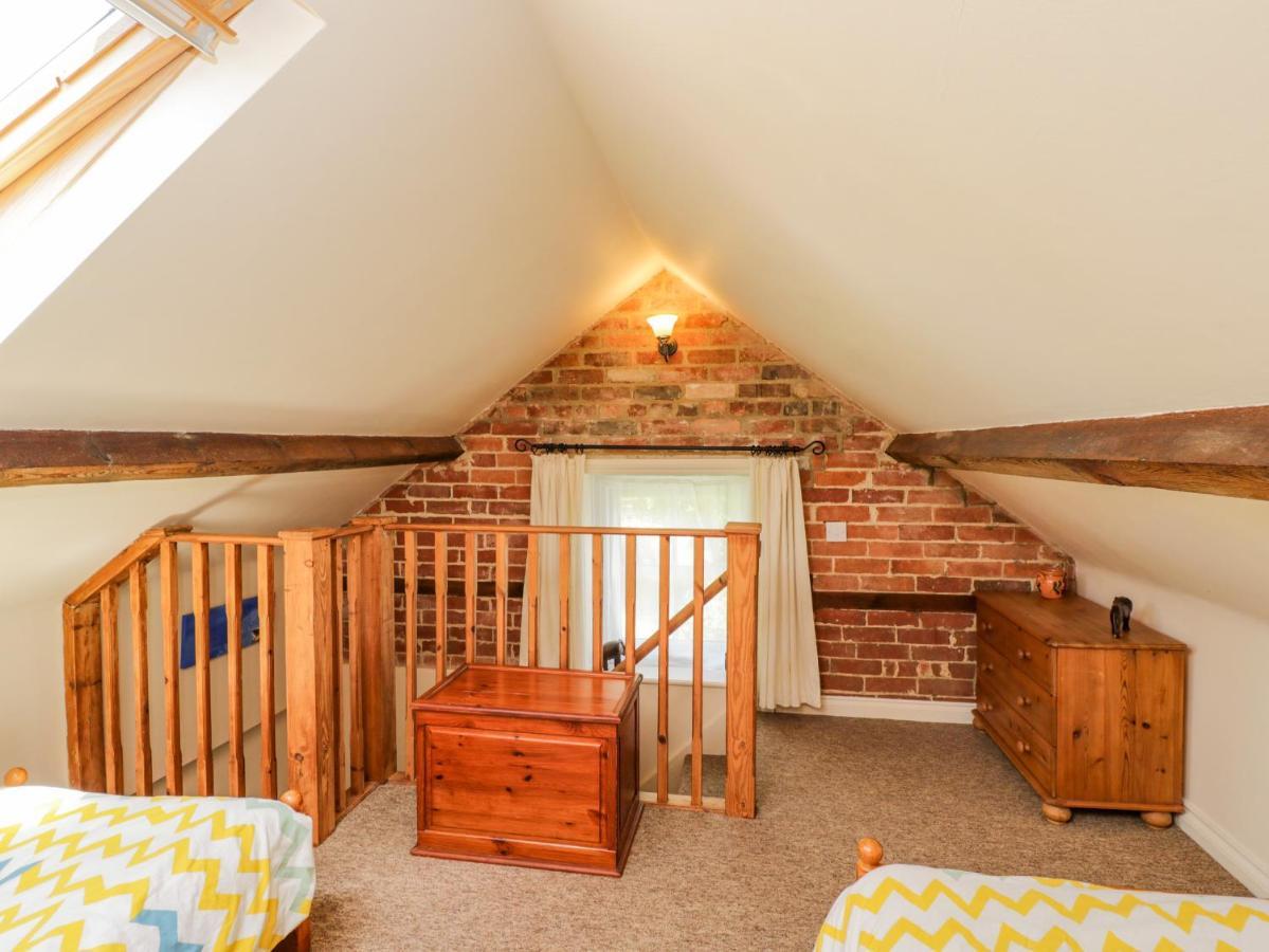 Parkfield Cottage Sturminster Marshall Exterior photo